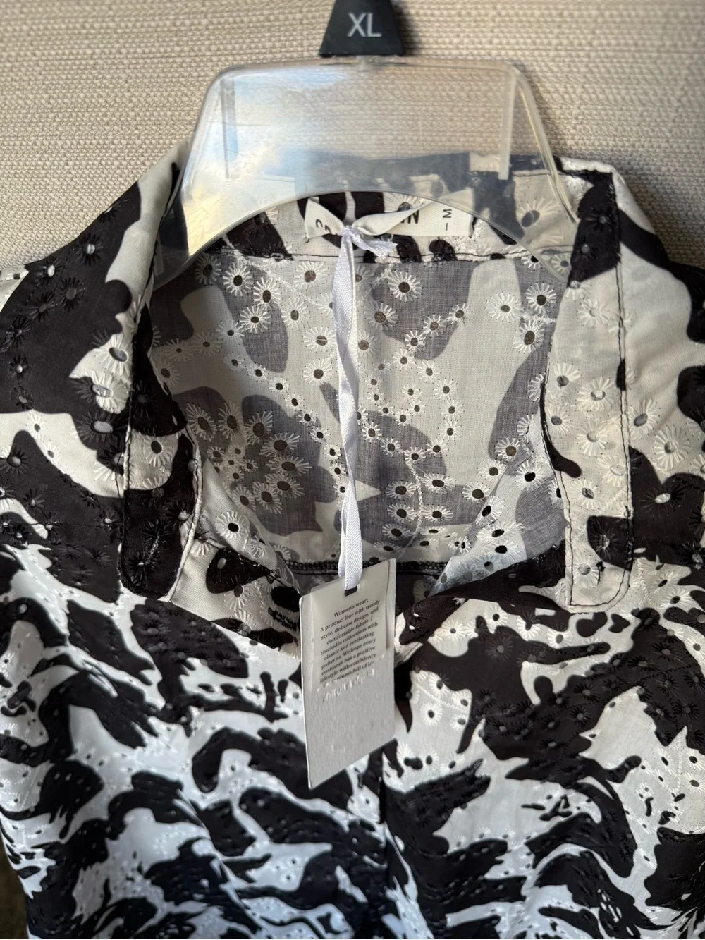 NWT Grace Karin Eyelet Floral Button Front Blouse Black White, M - Picture 5 of 8